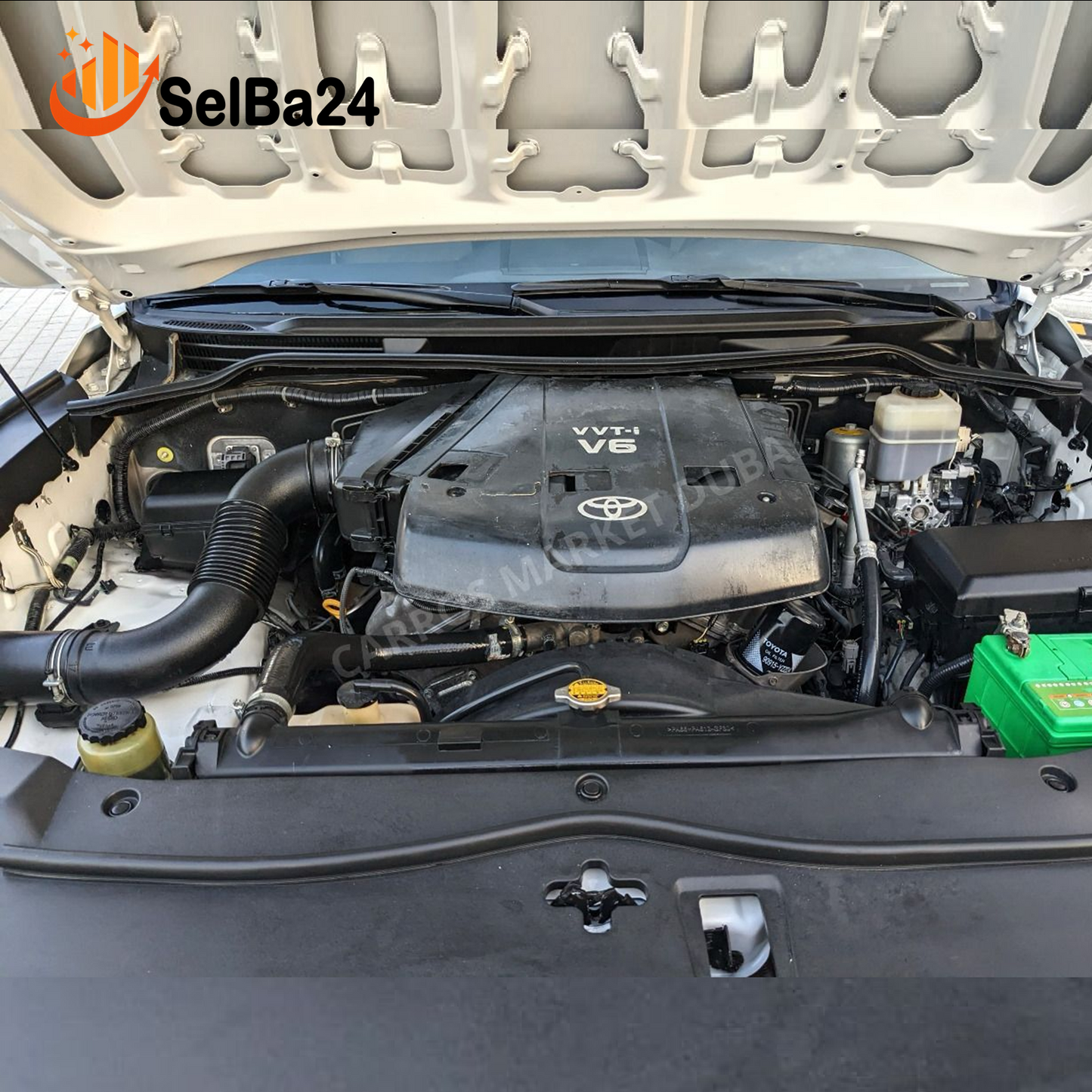 Toyota Land Cruiser VXR V8- Body Lifted-Shape Change 2023- color blanco